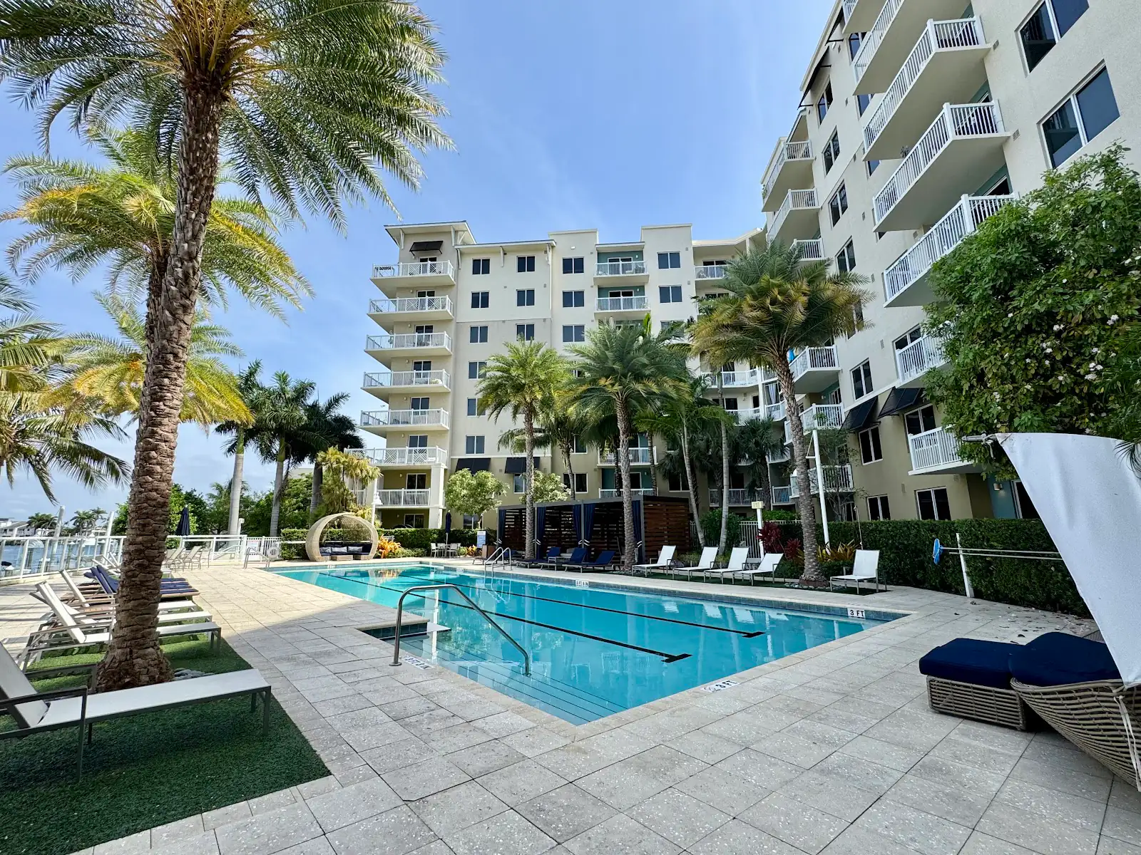 Edificio de apartamentos 1333 South Ocean en Pompano Beach