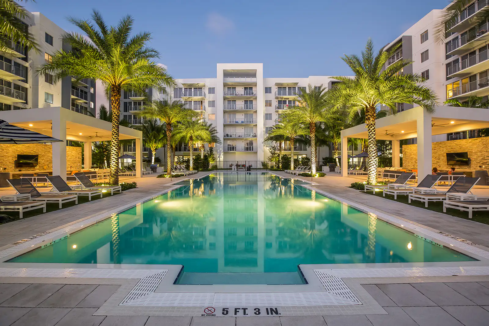 Edificio de apartamentos Allure by Windsor en Boca Raton