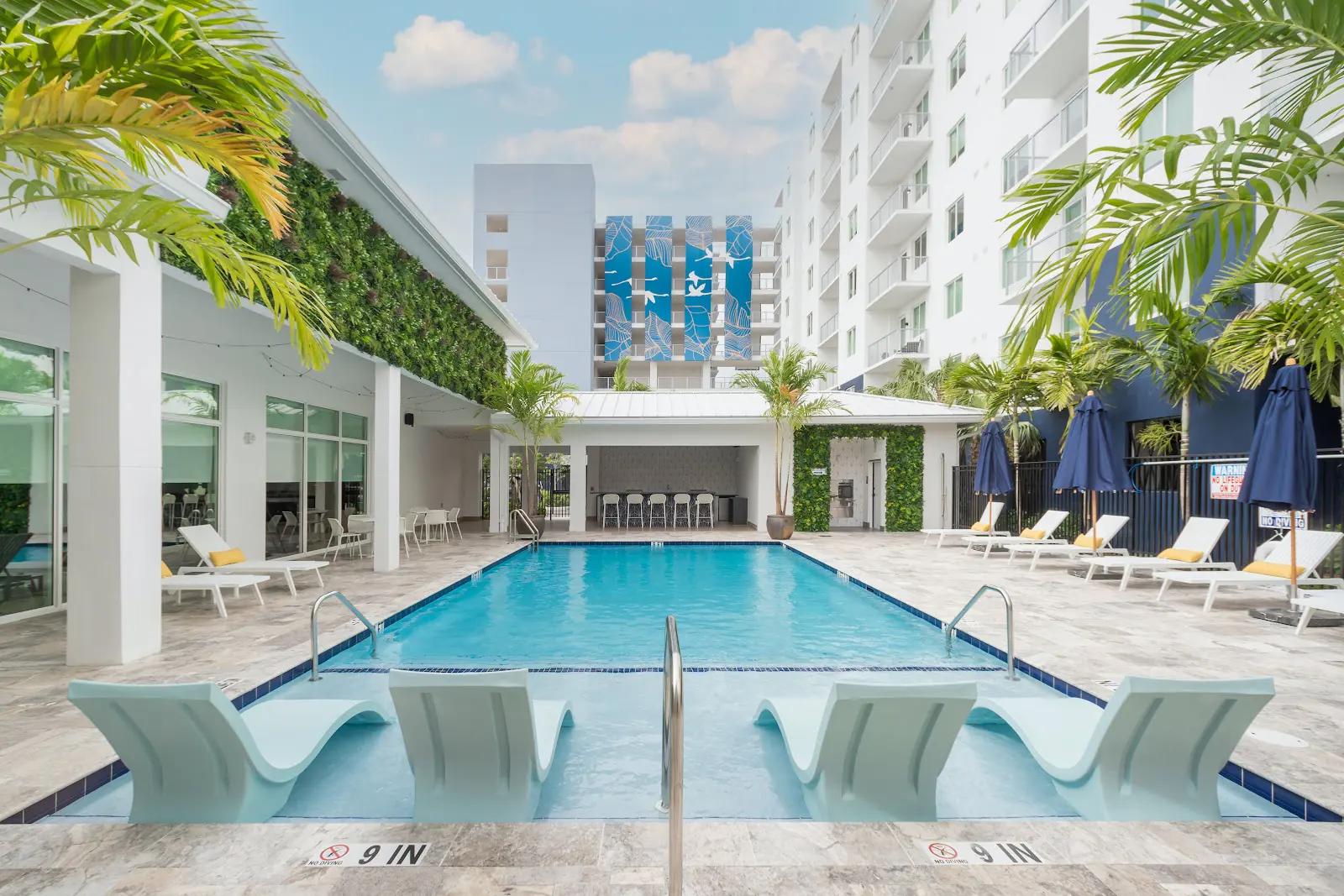 Edificio de apartamentos Aviara East Pompano en Pompano Beach