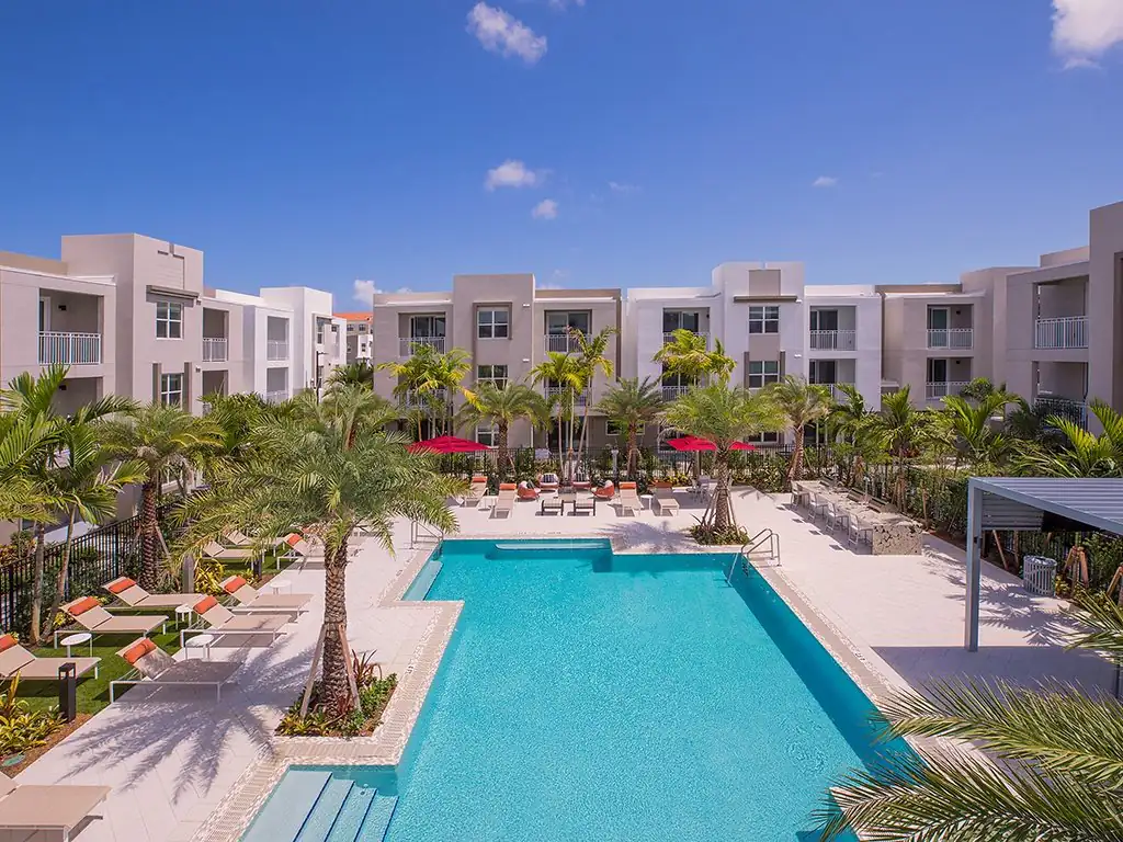 Edificio de apartamentos Bell at Broken Sound en Boca Raton