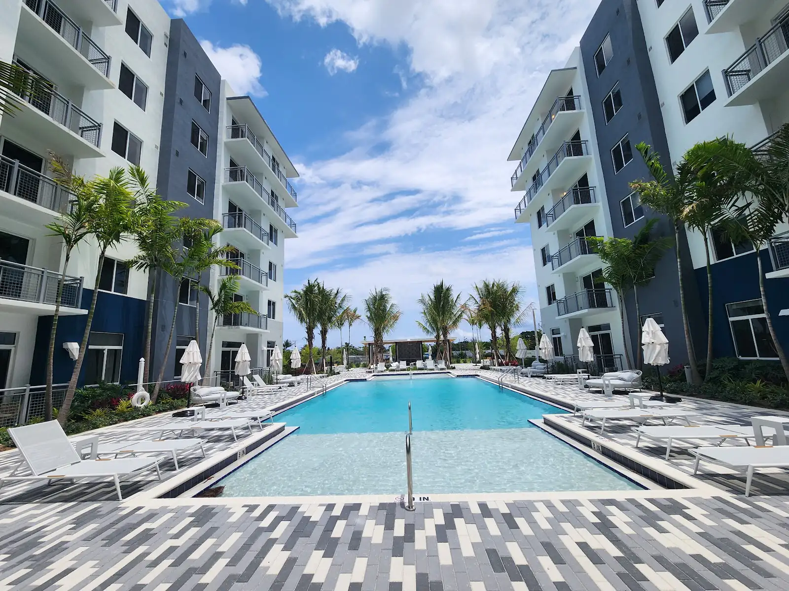Edificio de apartamentos Brandon Estates en West Palm Beach
