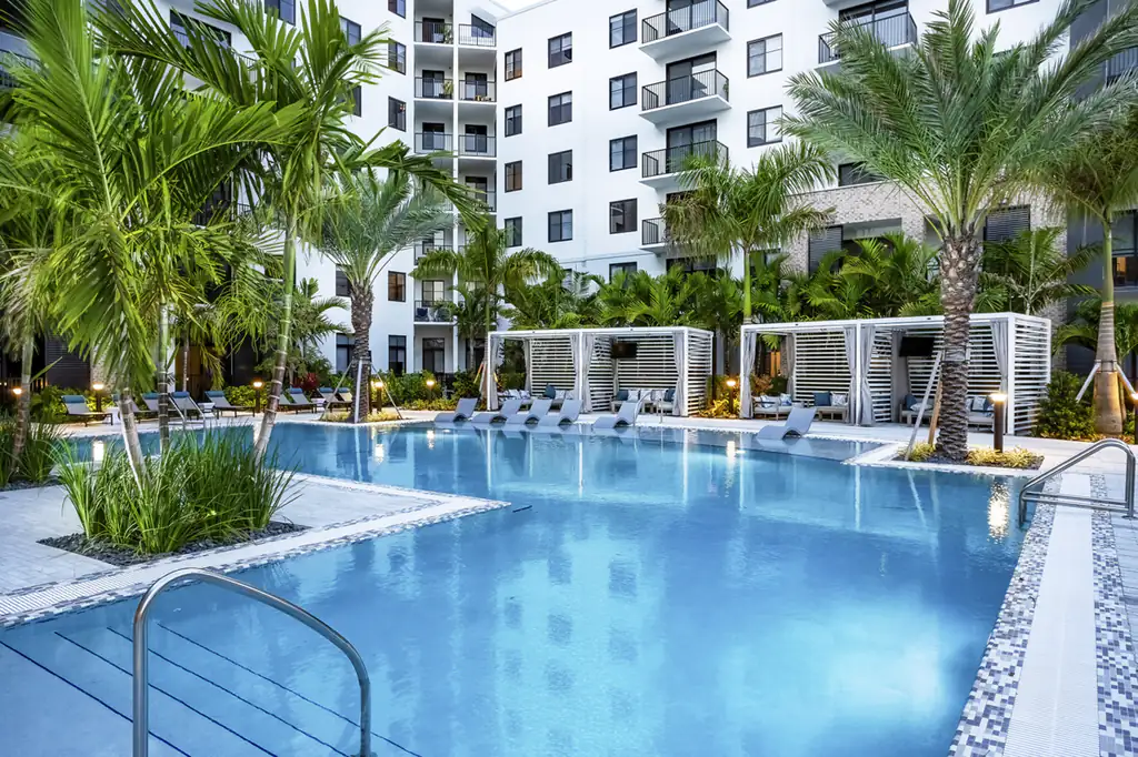 Edificio de apartamentos Céntrico by Windsor en Doral