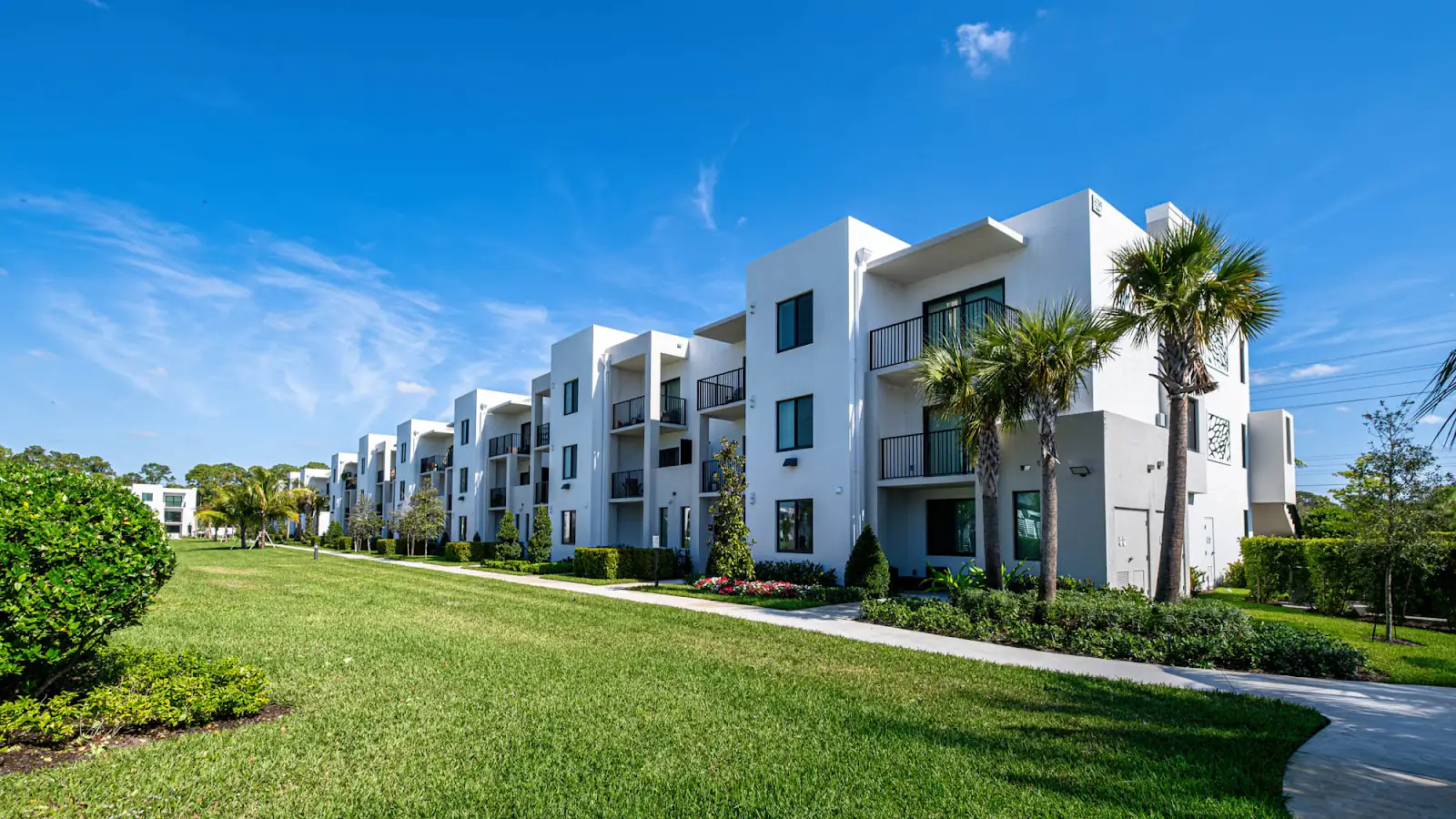 Edificio de apartamentos Laketide Residences en Greenacres