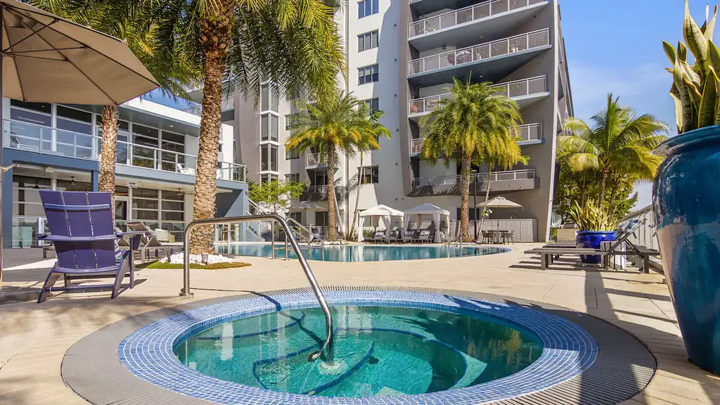 Edificio de apartamentos LaVida Apartments en Flagami, Miami