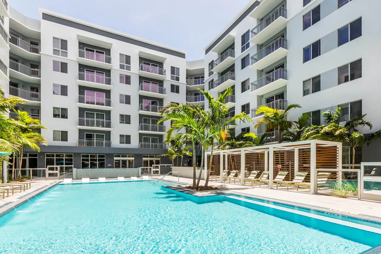 Edificio de apartamentos Morea Apartments en Pompano Beach