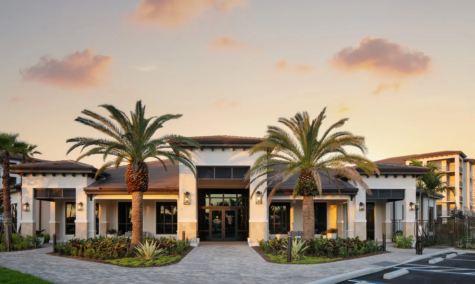 Edificio de apartamentos Parks at Hallandale en Hallandale Beach
