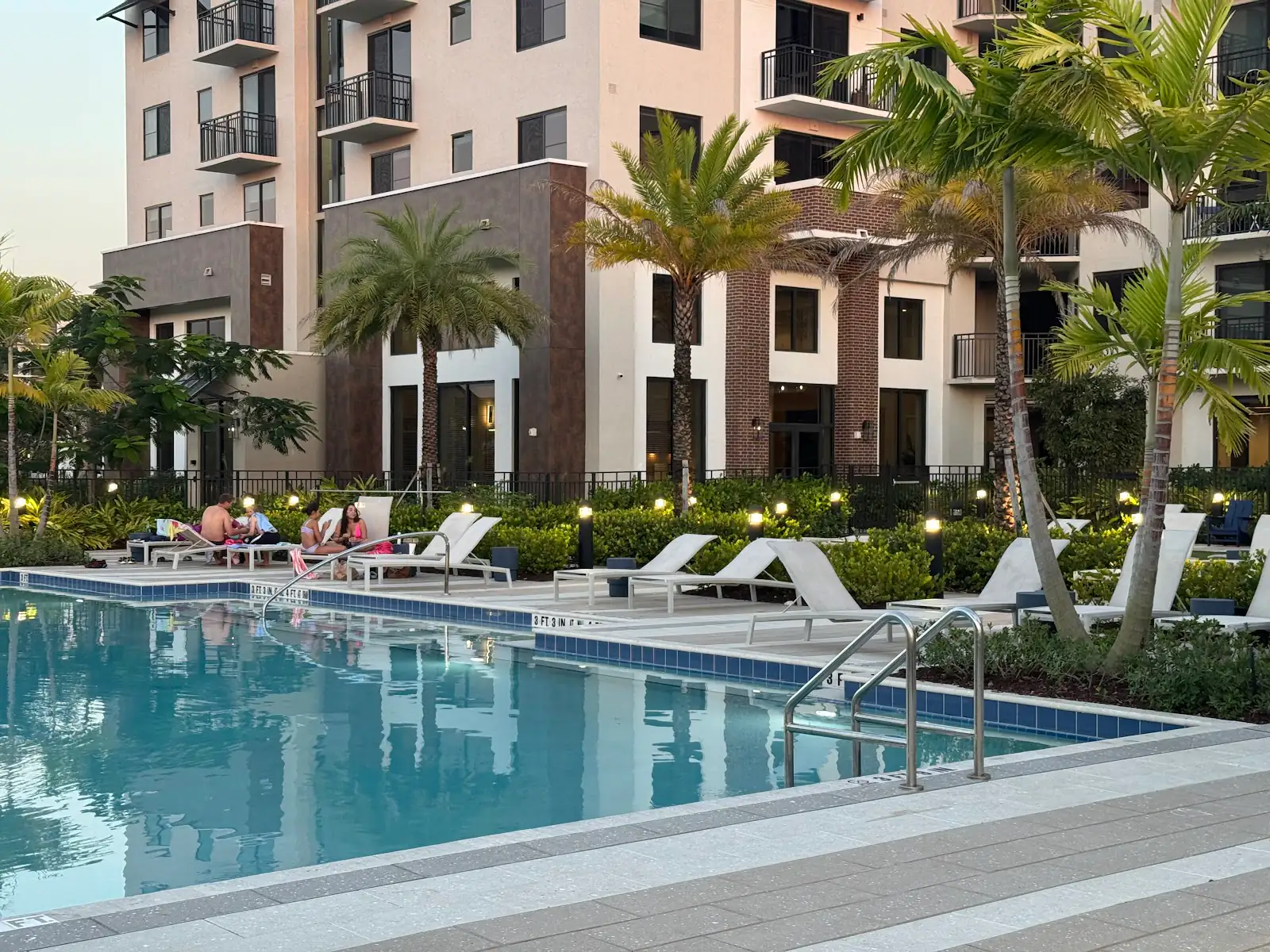 Edificio de apartamentos Shalimar at Plantation West en Plantation