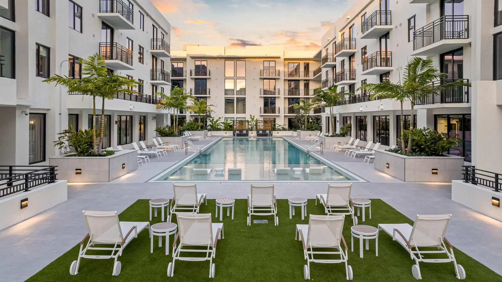 Edificio de apartamentos Soleste Seaside en Dania Beach