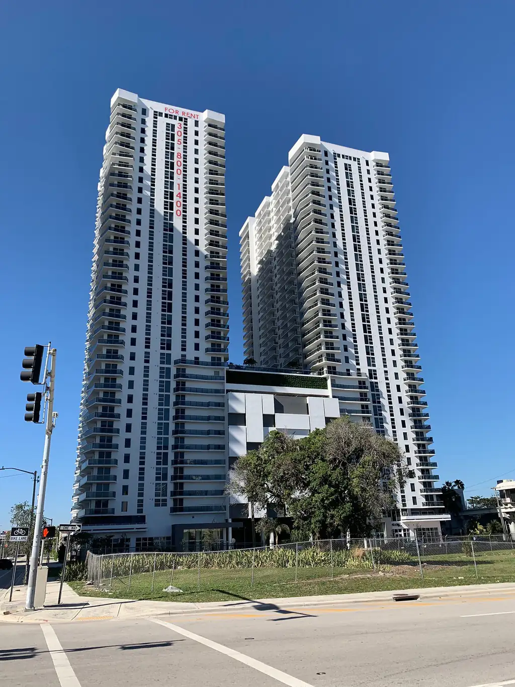 Edificio de apartamentos Square Station en Downtown Miami