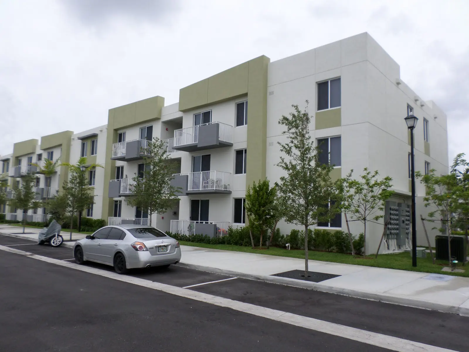 Edificio de apartamentos The Landings at Coral Town Park en Naranja