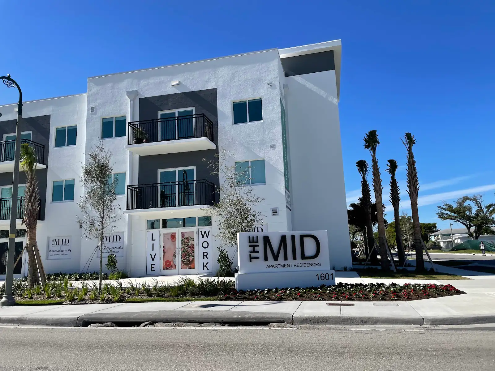 Edificio de apartamentos The MID en Lake Worth Beach
