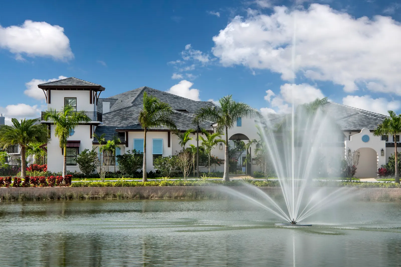 Edificio de apartamentos The Point at Southern Blvd en Royal Palm Beach